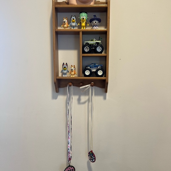 Wooden Wall Shelf - Picture 5 of 5
